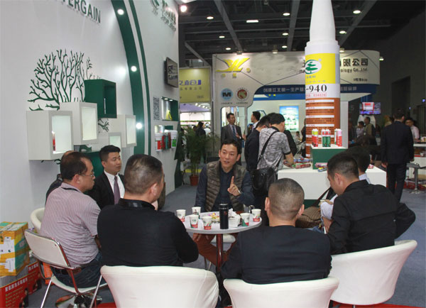 常青樹(shù)膠業(yè)廣州展會(huì)開(kāi)門(mén)紅