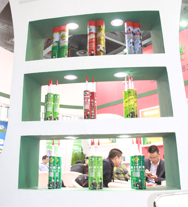 常青樹(shù)膠業(yè)廣州展會(huì)開(kāi)門(mén)紅