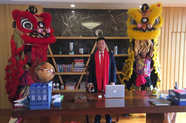 千秋偉業(yè)添錦繡 萬(wàn)里鵬程展宏圖 —— 常青樹(shù)舞獅獻(xiàn)瑞賀新春，歡天喜地迎開(kāi)工！