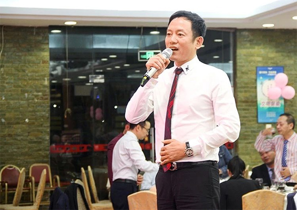 不負(fù)韶華，砥礪奮進(jìn)，共筑青春夢(mèng)，活力常青樹(shù)